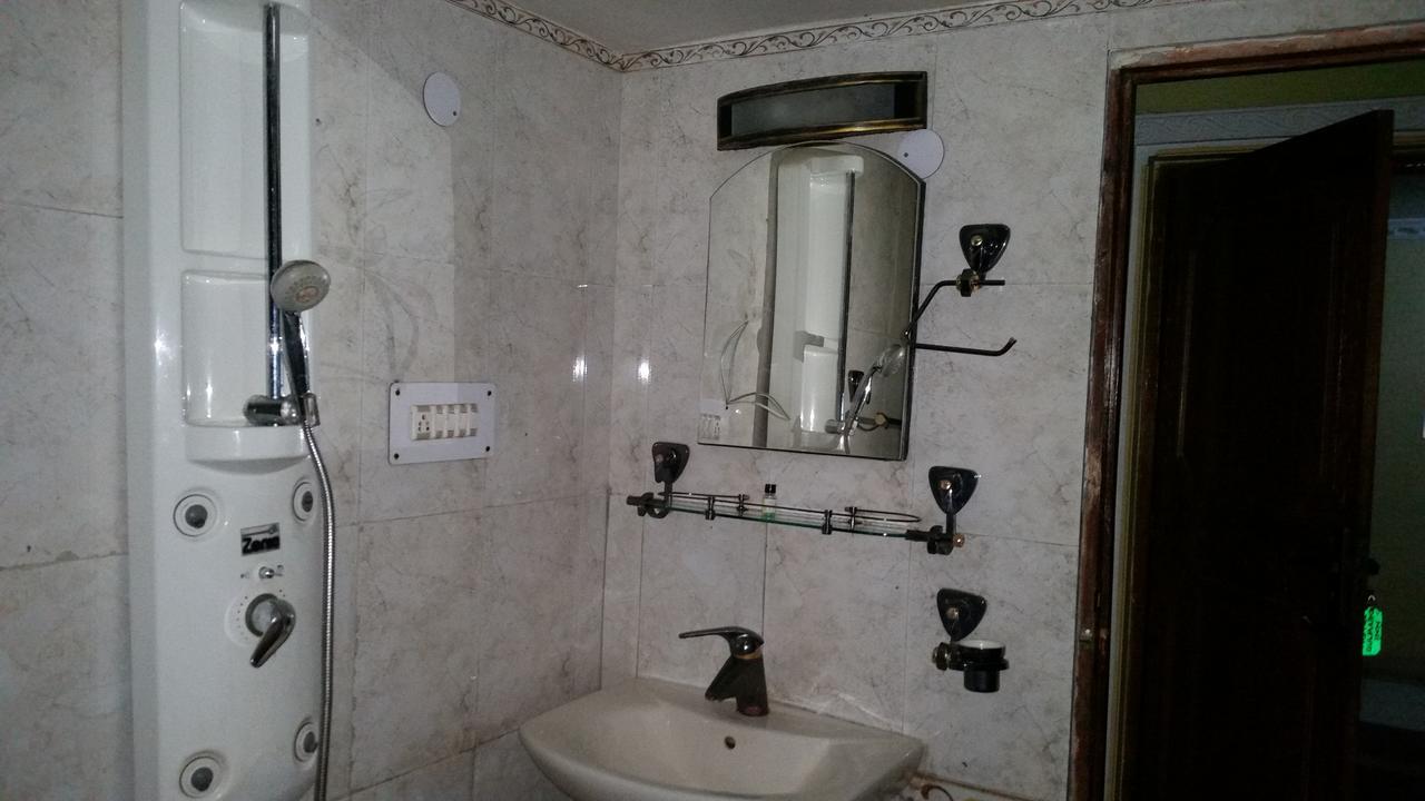 Hotel Gulmarg Inn Εξωτερικό φωτογραφία