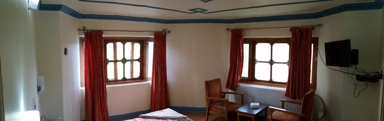 Hotel Gulmarg Inn Εξωτερικό φωτογραφία
