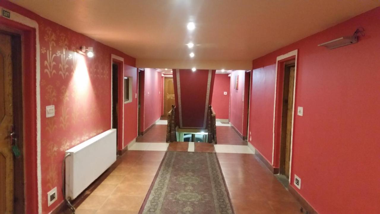 Hotel Gulmarg Inn Εξωτερικό φωτογραφία